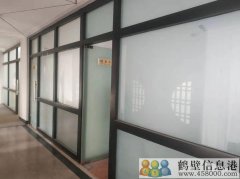 出租市中心辦公室4間，交通便利，價格面議
