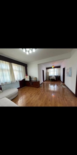 房屋布局合理，適合一家人居住。